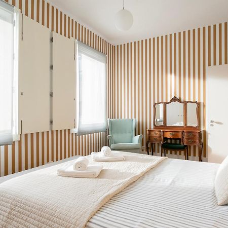 Apartment Carmo Lisboa Eksteriør billede